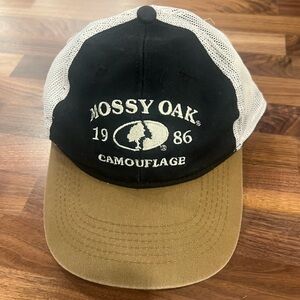 Vintage Mossy Oak snap back